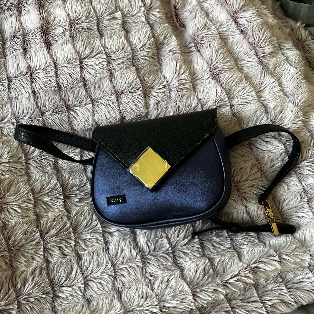 Fanny Pack - Picture 2 of 5